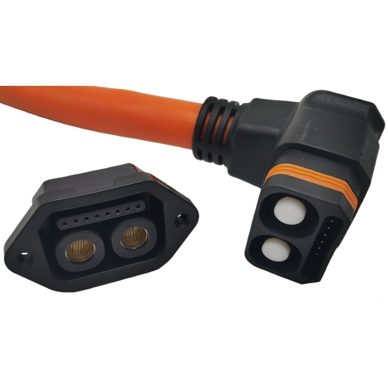 How the 2+6 Pin Layout Supports Power and Signal in One Interface